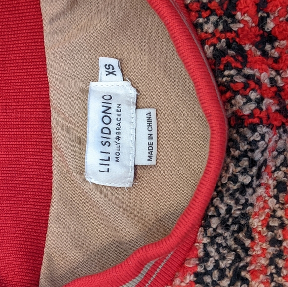 NWOT Lili Sidonio Comfy Red & Brown Plaid Sweater - Picture 7 of 8